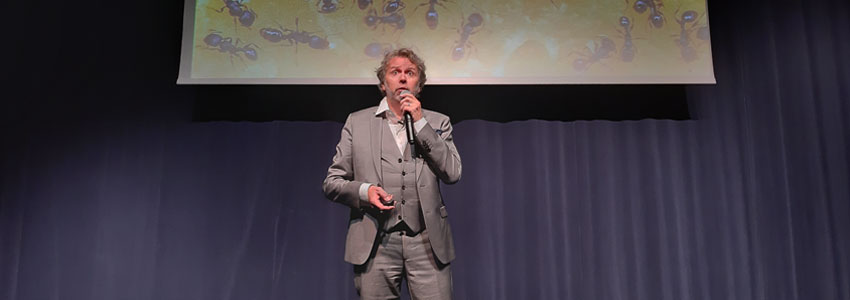 Jean-François Hadida pendant sa conférence chez les DCF Orléans